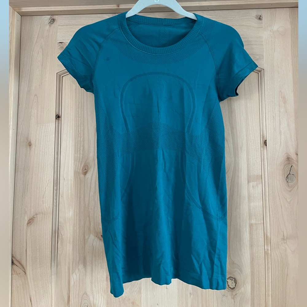Lululemon swiftly top turquoise size 6